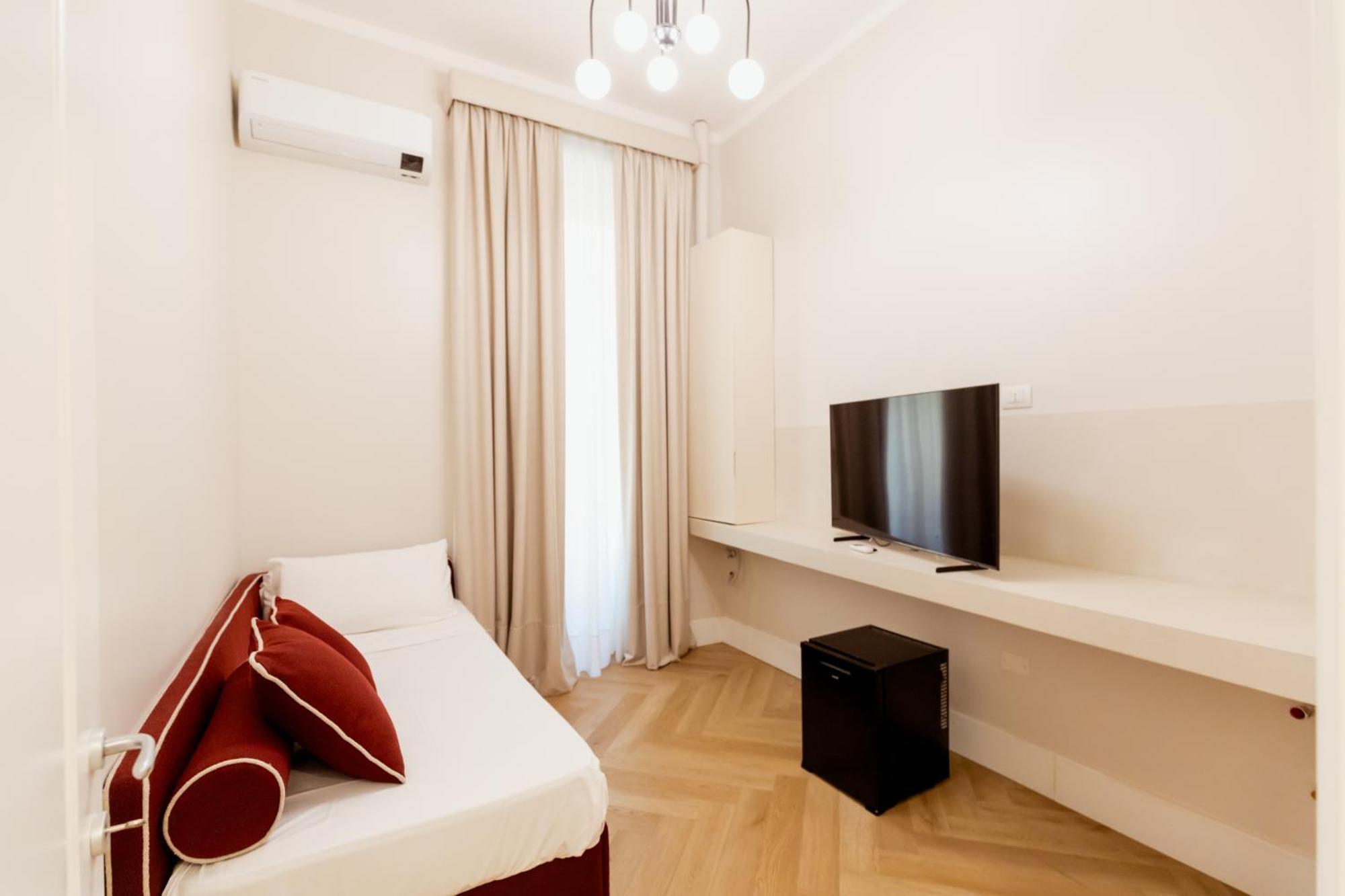 מלון נאפולי Residenza Umberto I מראה חיצוני תמונה