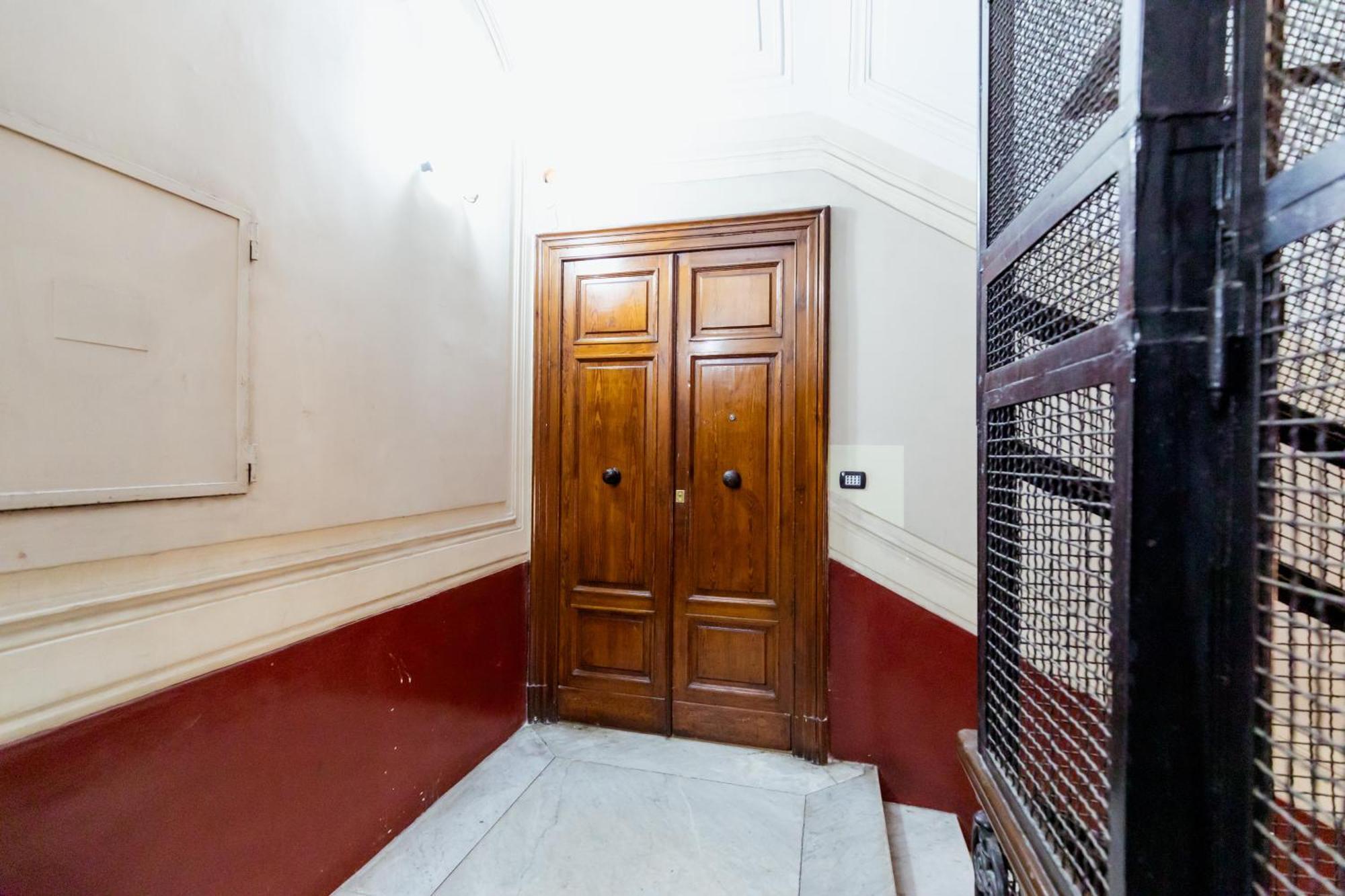 מלון נאפולי Residenza Umberto I מראה חיצוני תמונה